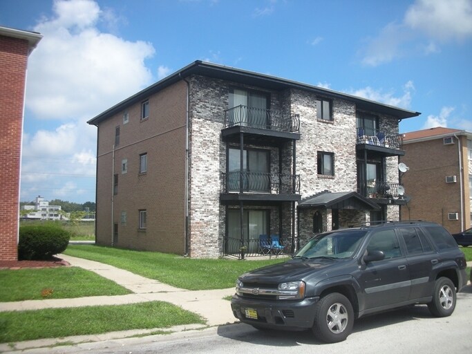 Building Photo - 1650 Harbor Ave