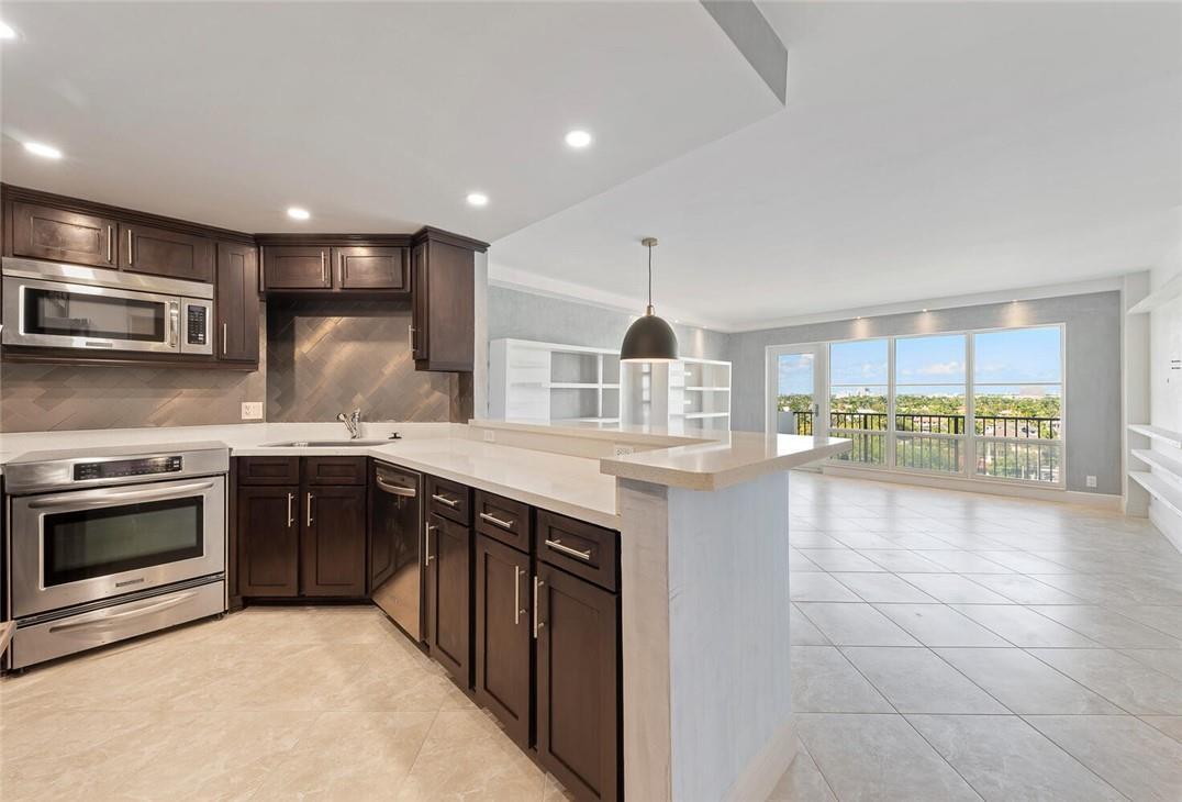 Foto principal - 340 Sunset Dr