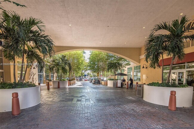 Building Photo - 7350 SW 89th St