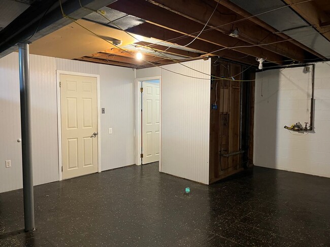 Building Photo - 2311 Centerville Rd
