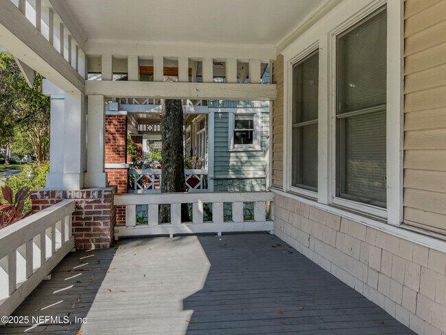 Building Photo - 2805 Post St