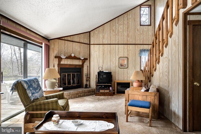 Building Photo - 5359 Crooked Run Rd