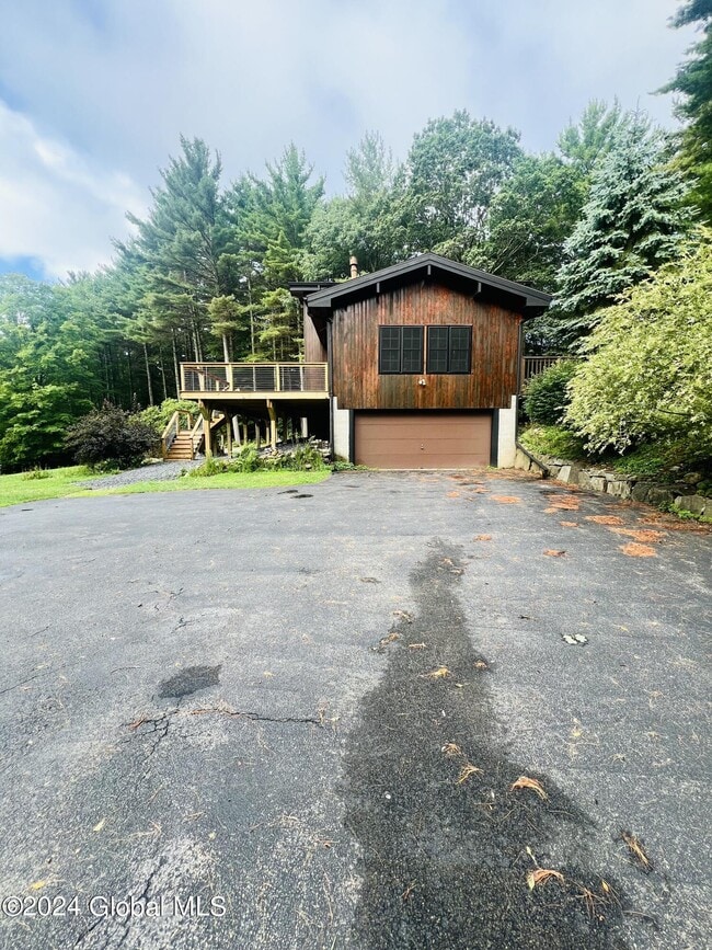 Building Photo - 324 Plank Rd