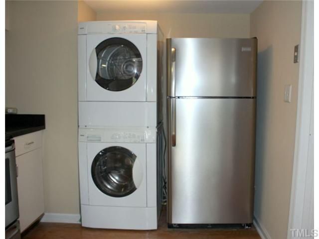 Primary Photo - 915 St Marys St