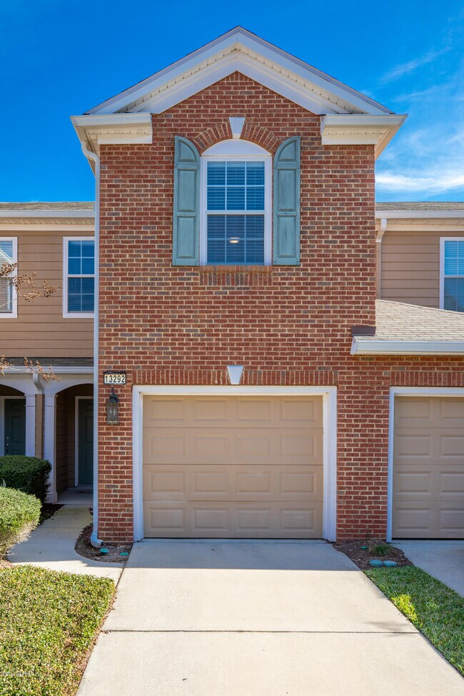Foto del edificio - 13292 Stone Pond Dr
