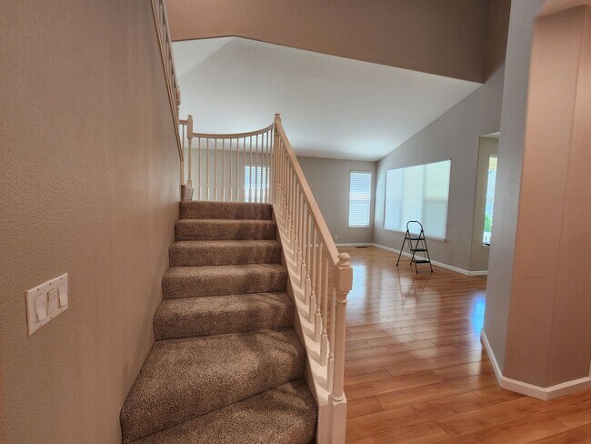 Building Photo - Home For Rent in Caughlin Ranch Reno
