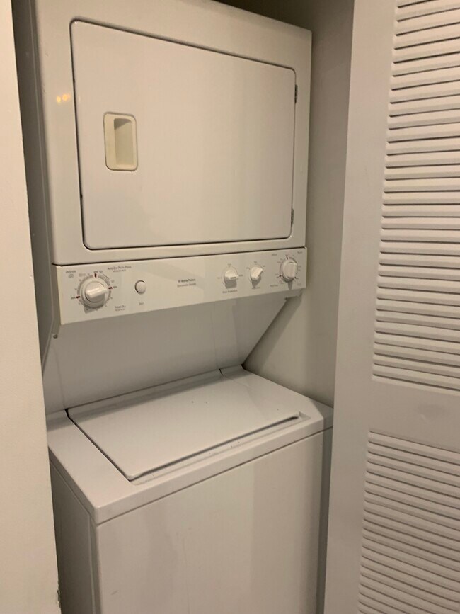 Foto del edificio - 133 NE 2nd Ave