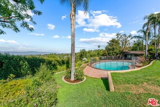 Building Photo - 19621 Wells Dr