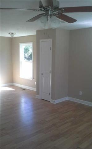 Building Photo - 3202 Doak Ave