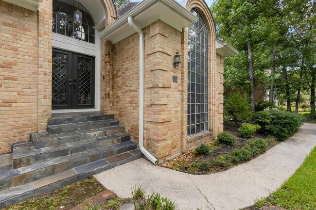 Foto del edificio - 14 Cascade Springs Pl