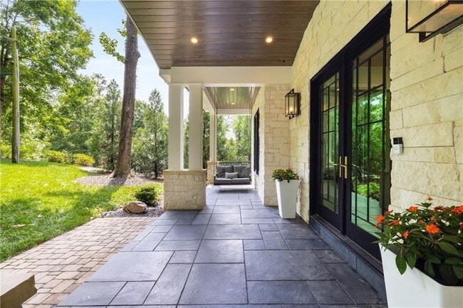 Foto del edificio - 306 Pinecrest Rd NE