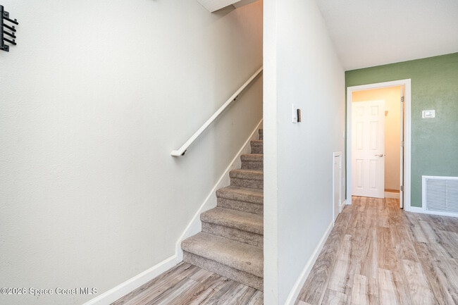 Foto del edificio - 1300 Arlington Ln NE