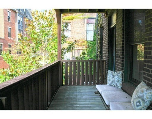 Building Photo - 5 Albemarle St