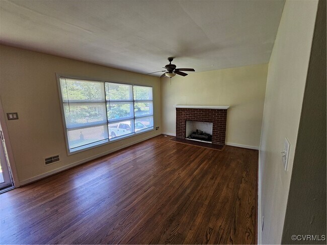 Foto del edificio - 6947 Montauk Dr