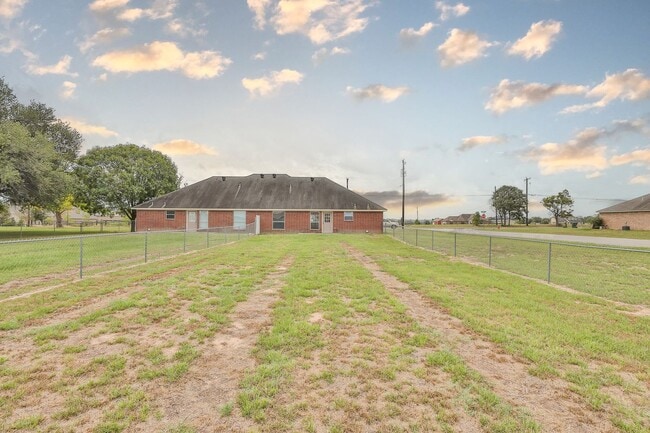 Building Photo - 12466 County Rd 499