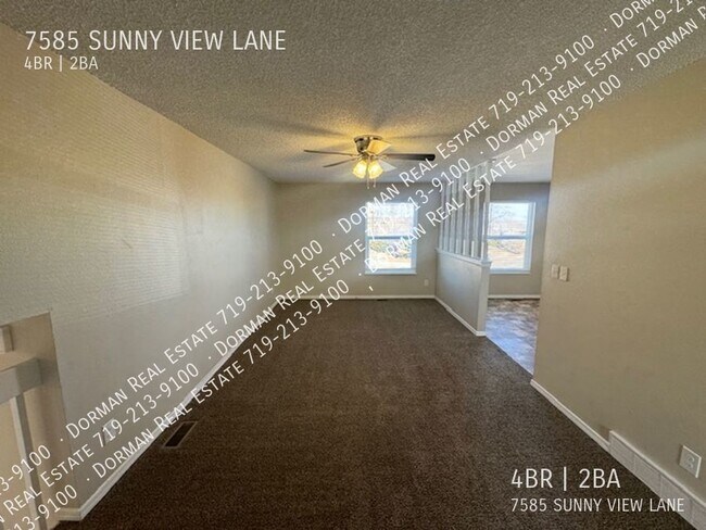 Foto del edificio - Great 4 Bedroom Home Near Ft. Carson