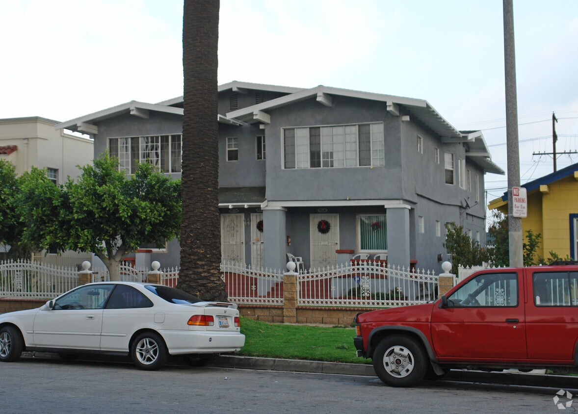 Building Photo - 1802 4th Ave
