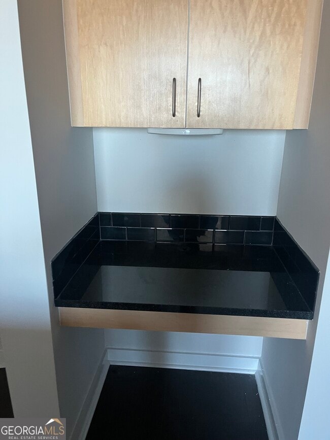 Foto del edificio - 361 17th St NW