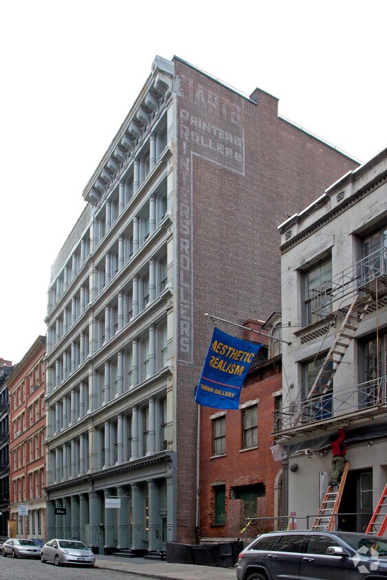 Primary Photo - 137 Greene St