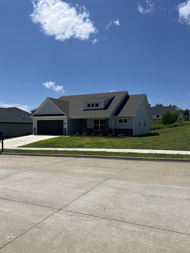 Foto del edificio - 3713 Swan Ct