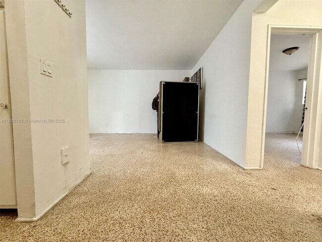 Building Photo - 780 81st St