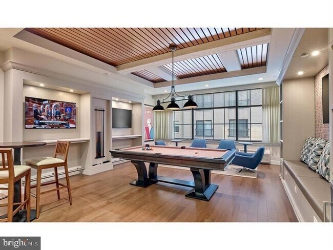 Foto del edificio - 3131 Walnut Street Unit 1B-528
