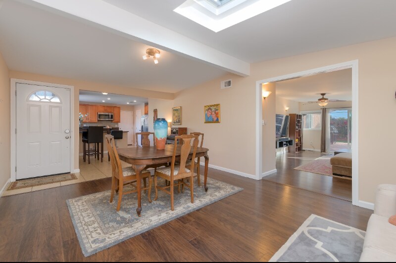 Foto principal - 5351 Appleton St