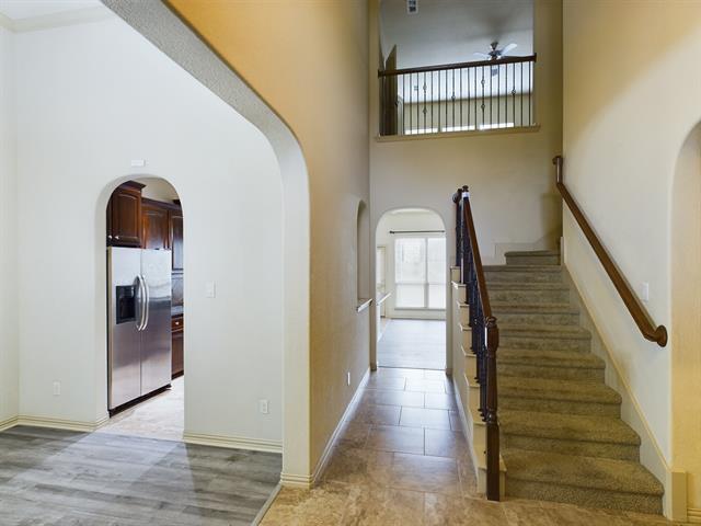 Building Photo - 3316 Sombrero Dr
