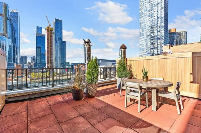 Foto del edificio - 2 bedroom in New York NY 10036