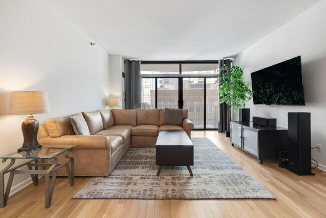 Building Photo - 435 W Erie St