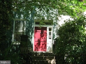 Building Photo - 1745 Lanier Pl NW
