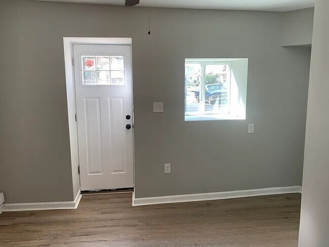 Foto del edificio - 5501 Beaumont Ave