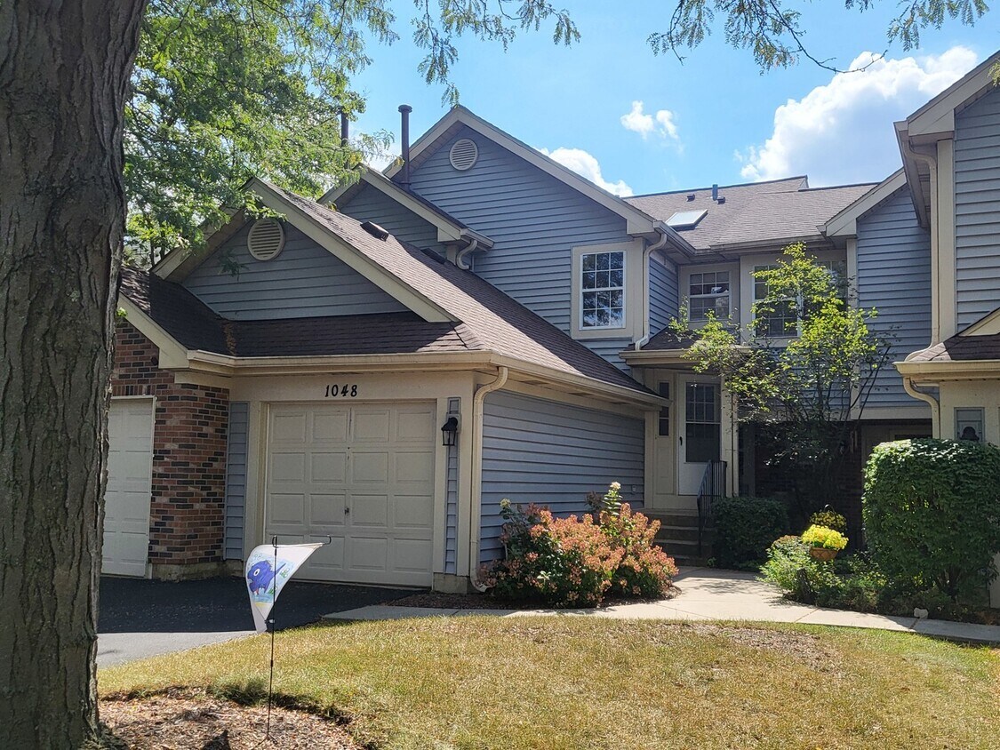 Foto principal - 1048 Rockport Dr