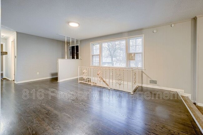 Foto del edificio - 3828 E 72nd Terrace