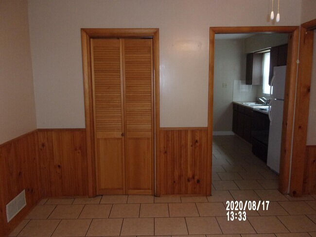 Foto del edificio - 1413 ANDERSON