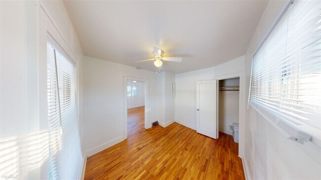 Building Photo - 2 br, 2 bath House - 411 W Bowen Ave
