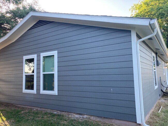 Building Photo - 9857 Co Rd 745