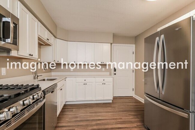Foto del edificio - 9224 Tanglewood Rd