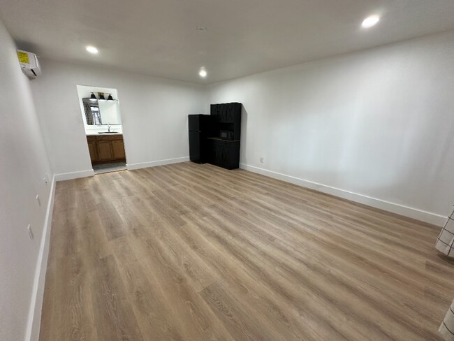 Foto del edificio - 1078 E White Mountain Blvd