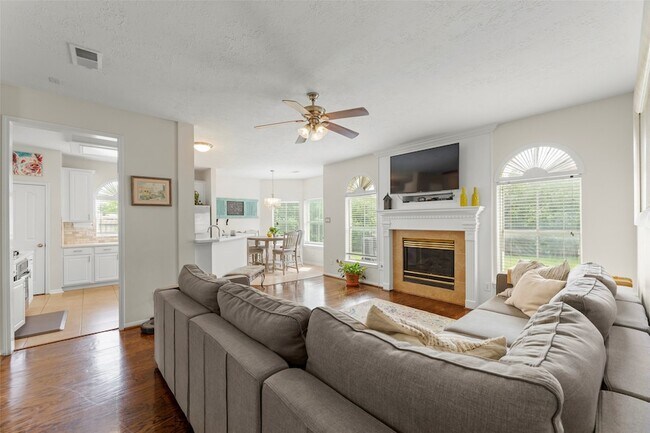 Foto del edificio - 44 Parkway Pl