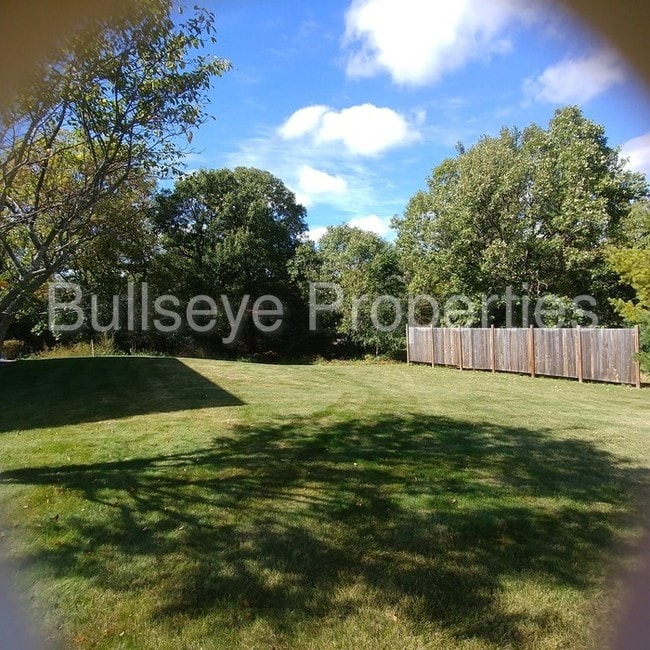 Building Photo - 5731 Egret Ave