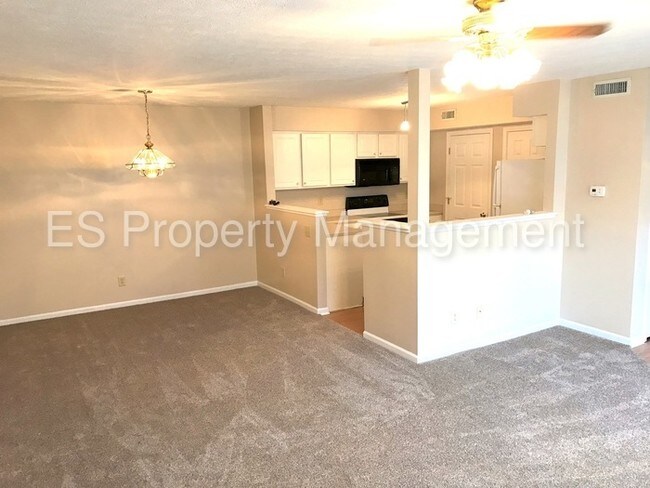 Building Photo - 6073 Wildcat Dr