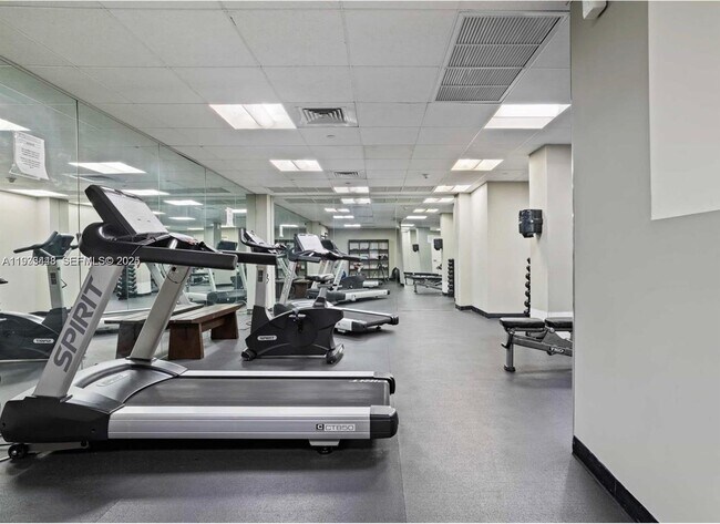 Foto del edificio - 111 E Flagler St