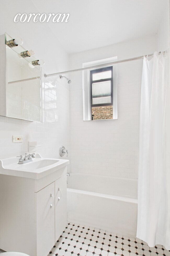 Foto del edificio - 48-54 W 138th St