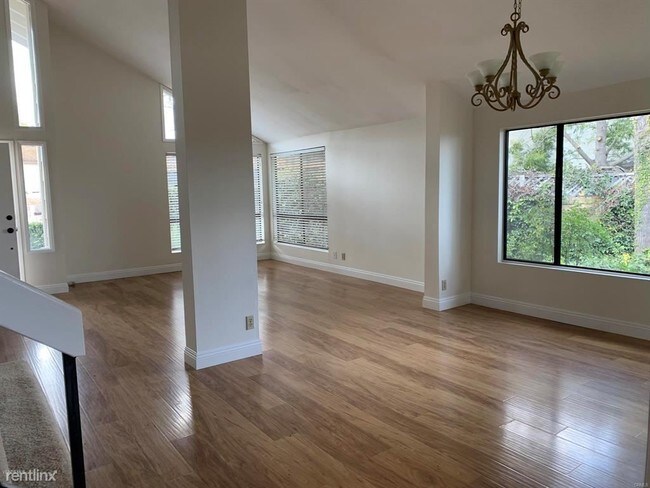 Building Photo - 4 br, 2 bath House - 376 Continental Ct