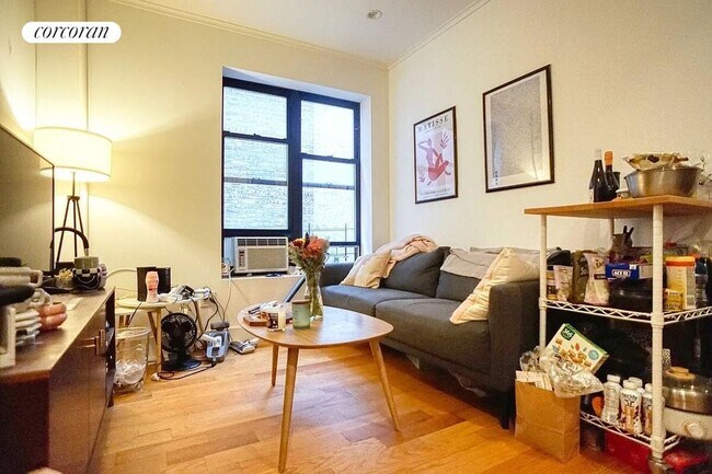 Foto del edificio - 310 12th St