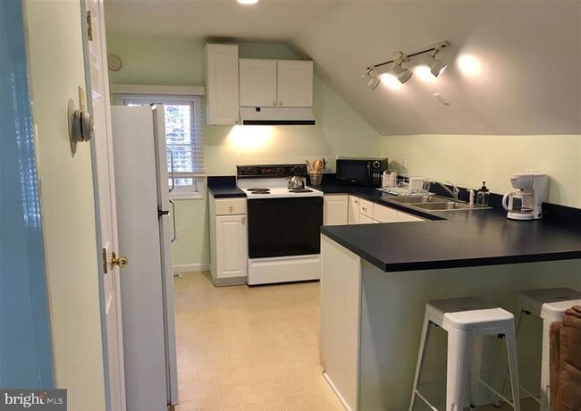 Foto del edificio - 2860 Cindy Ln