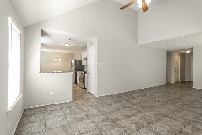 Foto del edificio - 19830 Bettencourt Ln