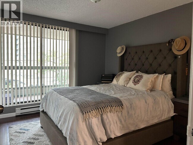 Photo du bâtiment - 850 Burrard St