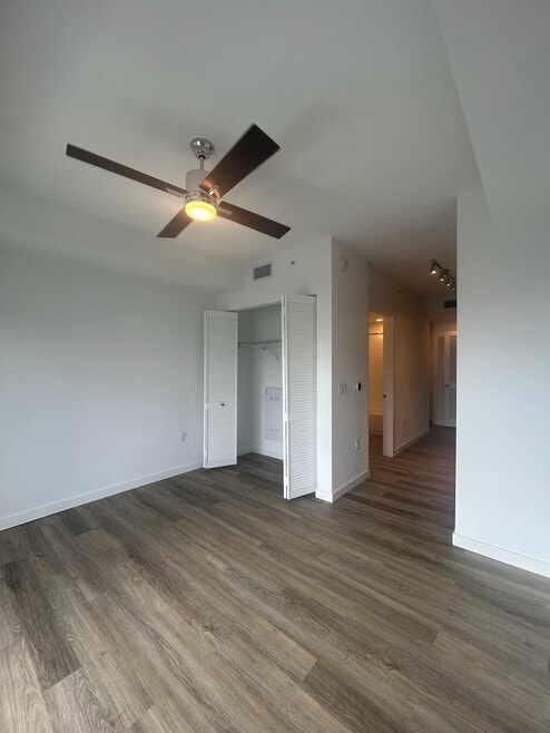 Building Photo - 418 NW 8th St